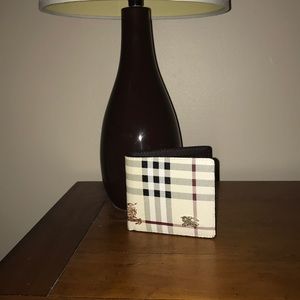 Burberry Wallet - Faux